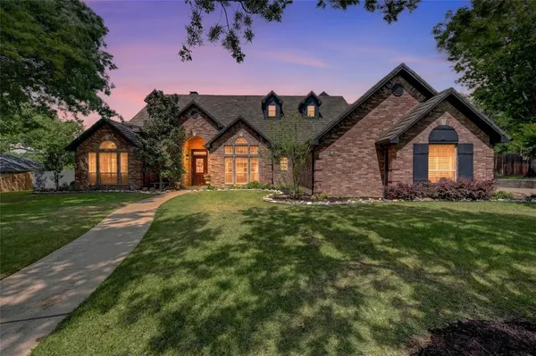 $830,000 | 3813 Granada Trail, Denton, TX 76205
