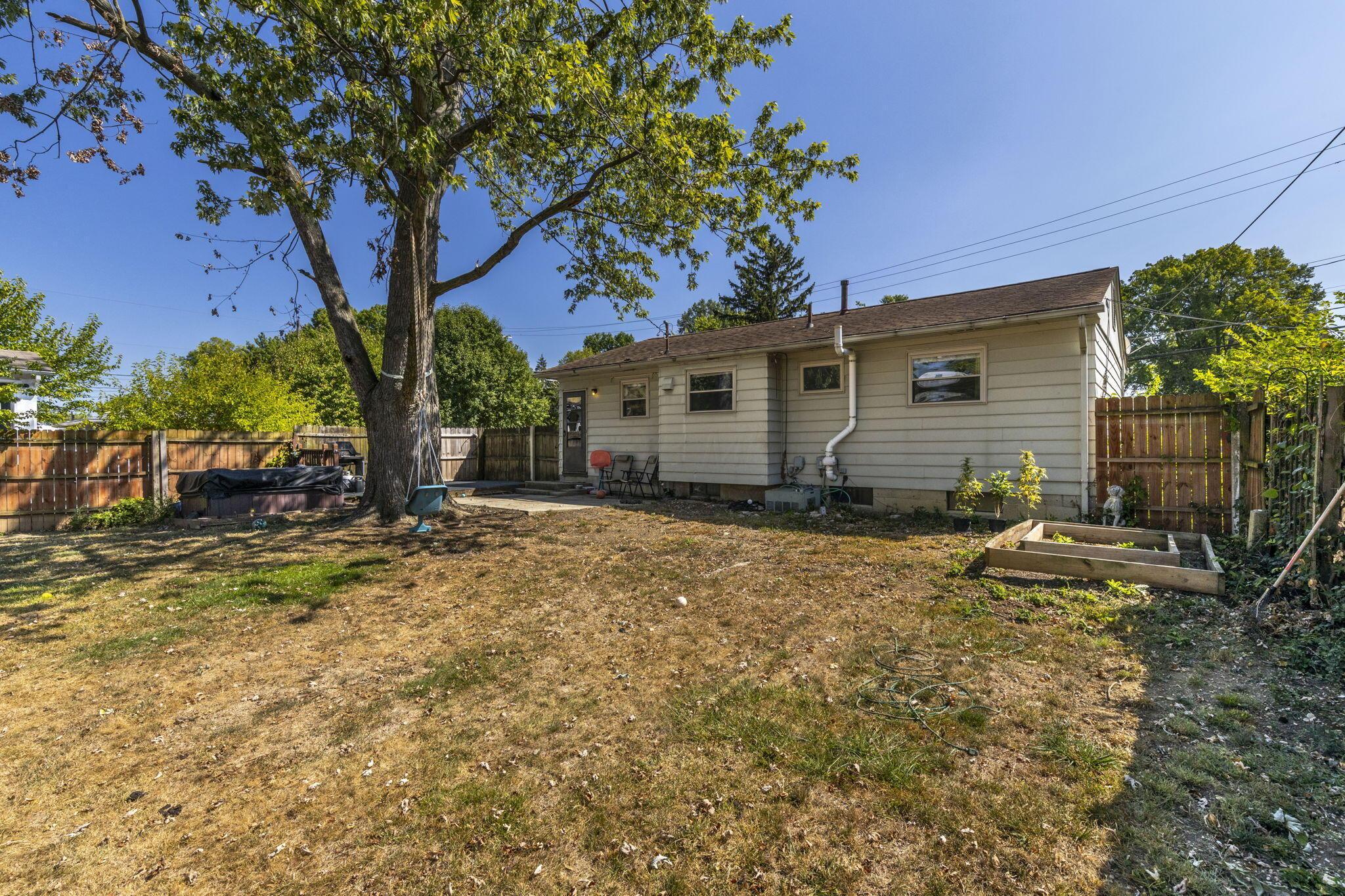 1625 Zettler Road Columbus, OH 43227 - Photo 32 of 38 2024-9-9 1625 Zettler Rd 009
