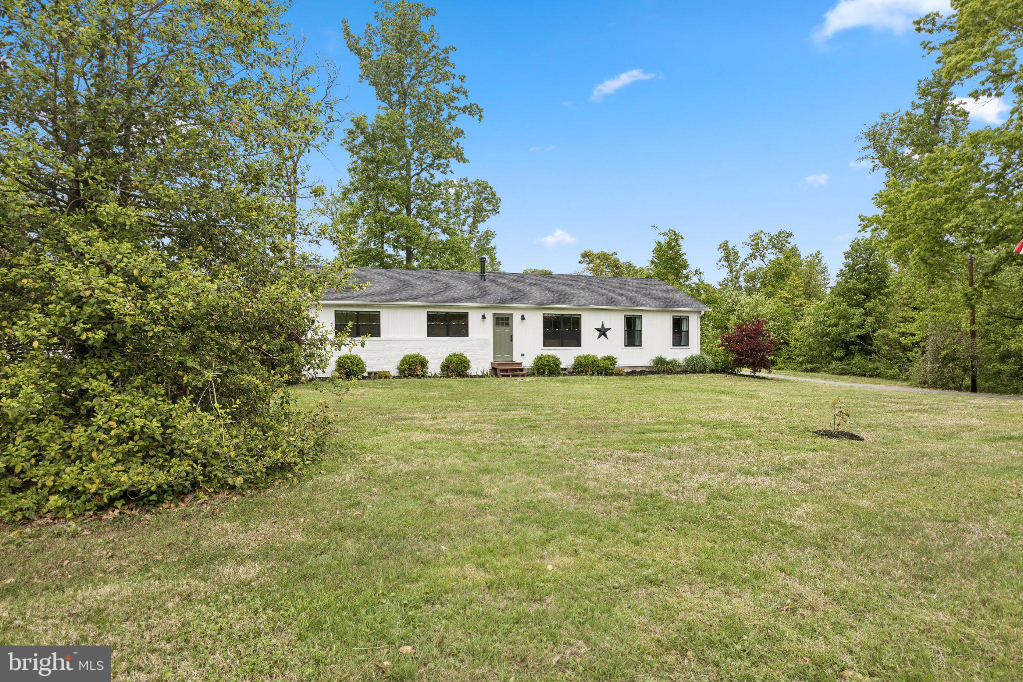 9816 Fairlee Road Chestertown, MD 21620 - Photo 3 of 48 Charming home nestled in nature's embrace.