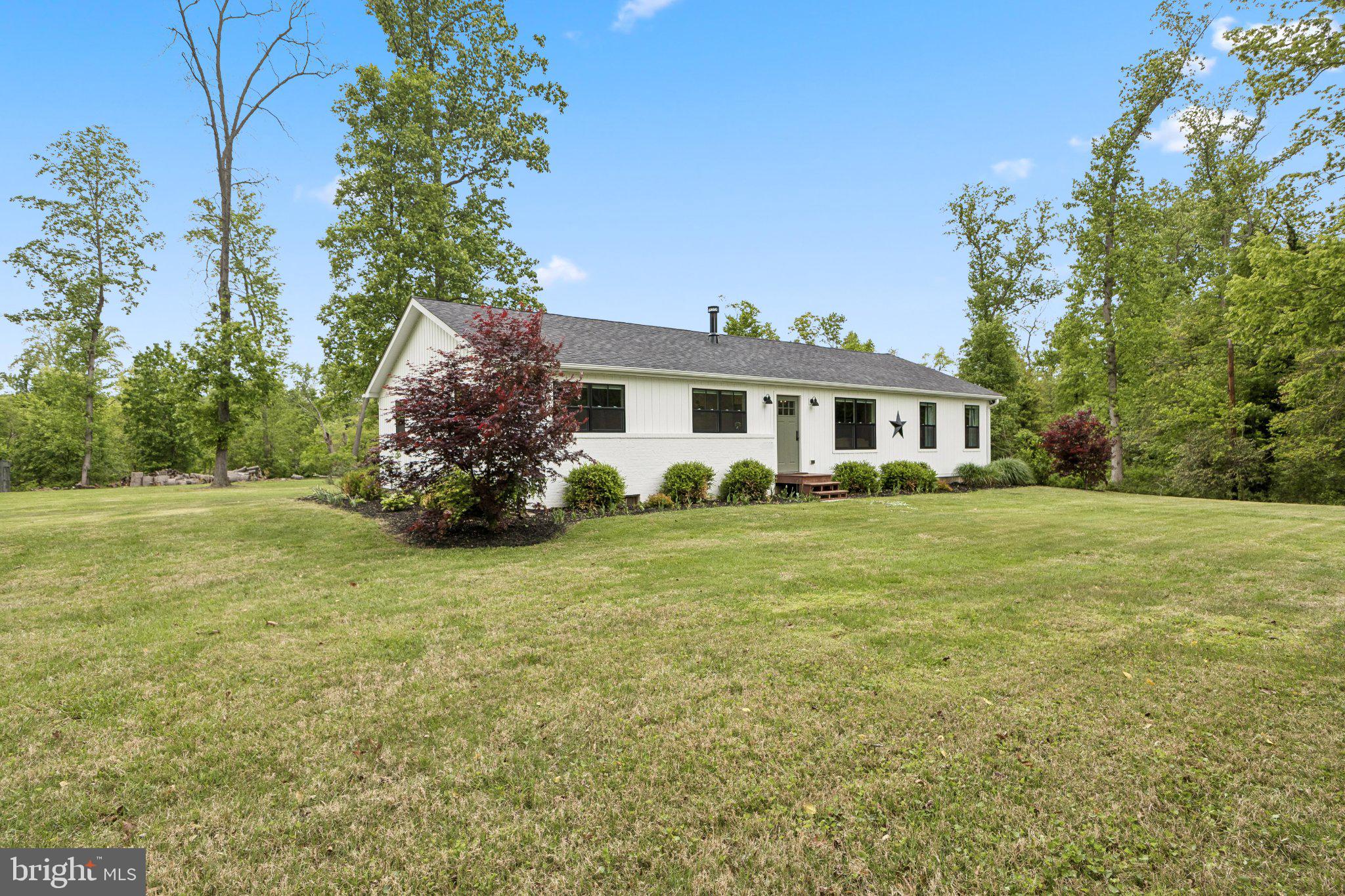 9816 Fairlee Road Chestertown, MD 21620 - Photo 4 of 48 Maintained Landscaping