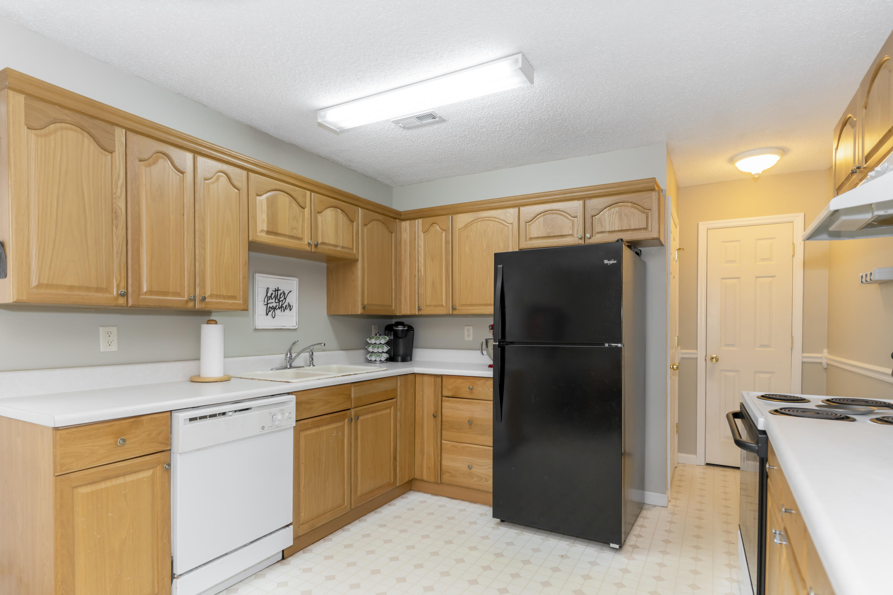 1856 Prigmore Road Chattanooga, TN 37412 - Photo 4 of 11 kitchen1