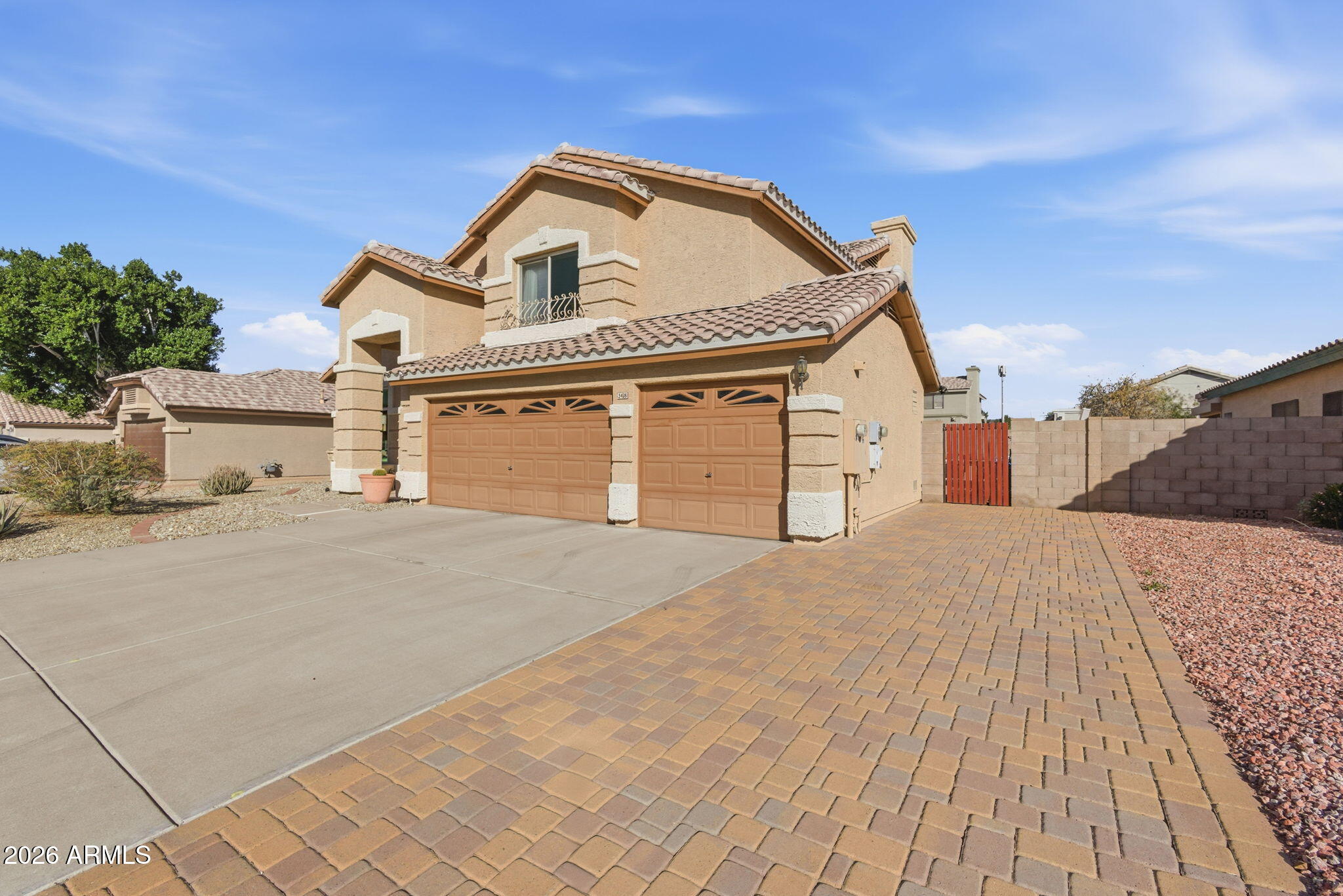 5428 West Wagoner Road Glendale, AZ 85308 - Photo 3 of 35 3-web-or-mls-389A1430 Ruben Ortiz