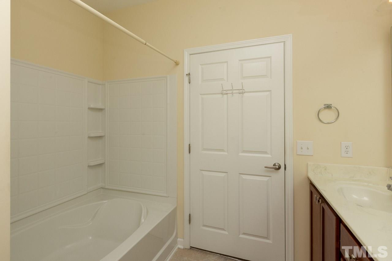 533 Weather Ridge Lane, Unit 533 Cary, NC 27513 - Photo 19 of 25 Gallery Image 19