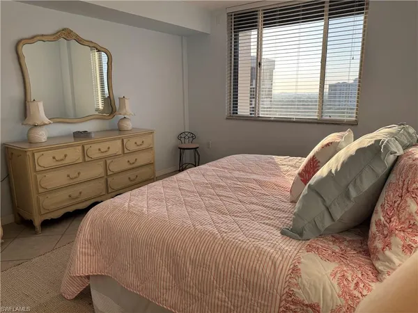 $6,200 | 15 Bluebill Avenue, Unit 1006, Naples, FL 34108