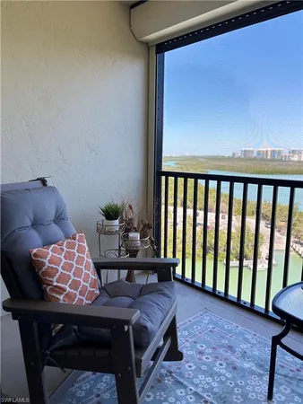 $6,200 | 15 Bluebill Avenue, Unit 1006, Naples, FL 34108