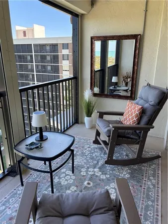 $6,200 | 15 Bluebill Avenue, Unit 1006, Naples, FL 34108