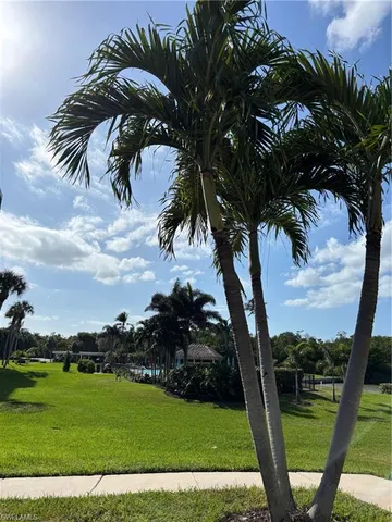 $6,200 | 15 Bluebill Avenue, Unit 1006, Naples, FL 34108