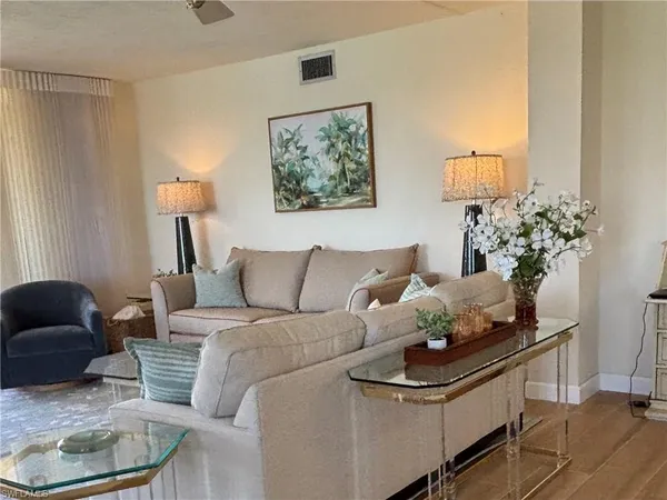 $6,200 | 15 Bluebill Avenue, Unit 1006, Naples, FL 34108