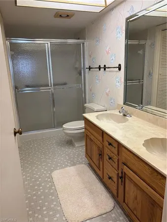 $6,200 | 15 Bluebill Avenue, Unit 1006, Naples, FL 34108