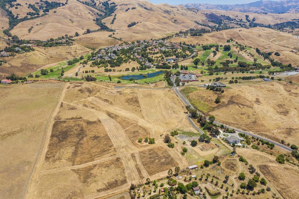 1333 Terra Vista Milpitas, CA 95035 - Photo 4 of 14