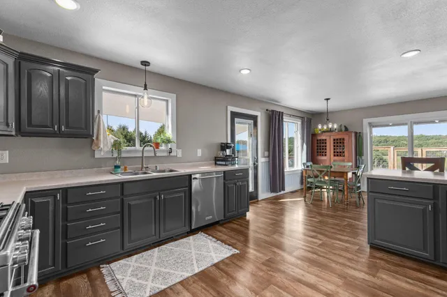 $1,500,000 | E1256 Johnson Road, Iola, WI 54945