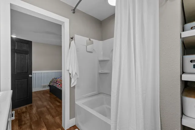 $1,500,000 | E1256 Johnson Road, Iola, WI 54945