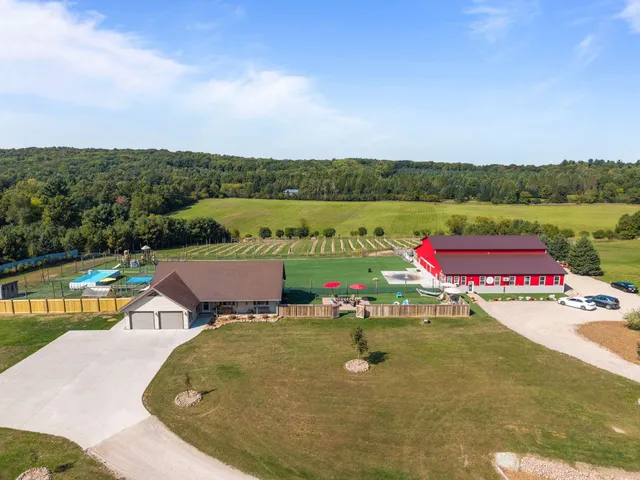 $1,500,000 | E1256 Johnson Road, Iola, WI 54945