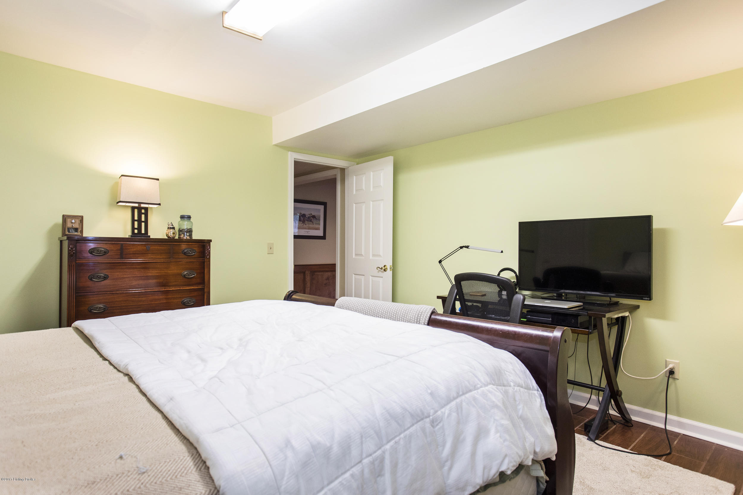 1910 North Rose Island Road Prospect, KY 40059 - Photo 27 of 38 27-LL bedroom 3