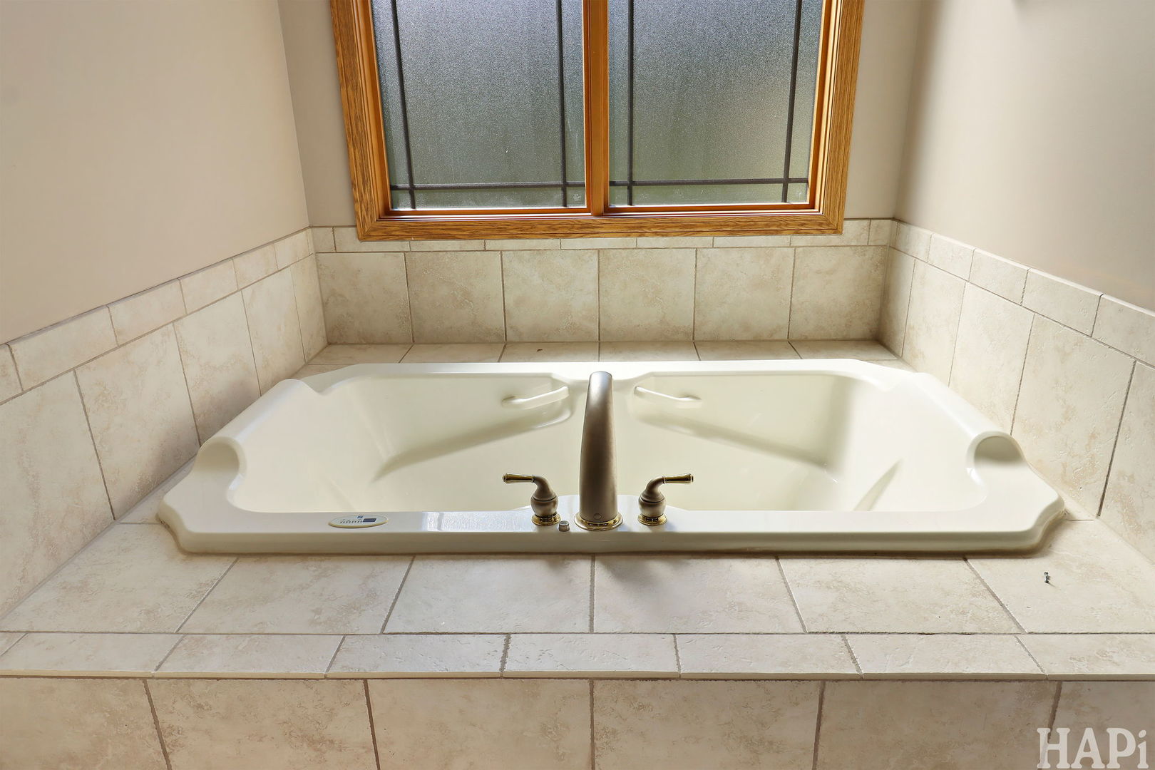 9014 Glacier Ridge Richmond, IL 60071 - Photo 29 of 48 a bathroom with a bathtub