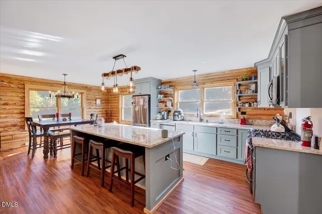 a view of entryway with a front door