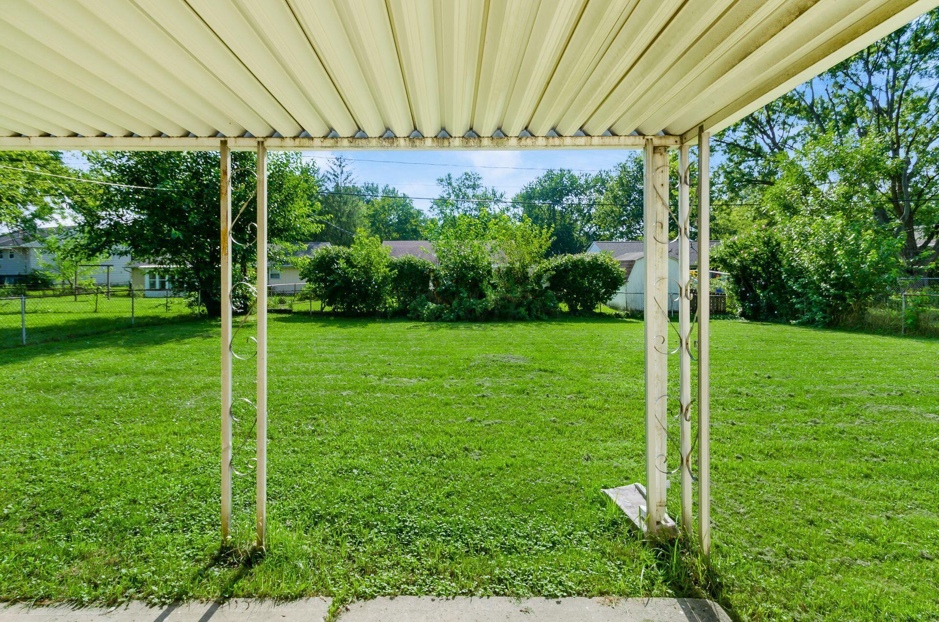 282 Lincolnshire Road Gahanna, OH 43230 - Photo 28 of 42 030_33df9_D Licolnshire Rd007