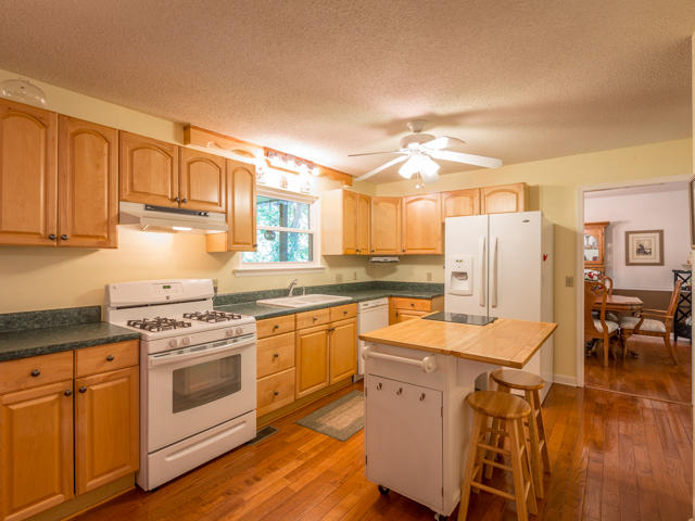 1939 Rock Bluff Road Hixson, TN 37343 - Photo 8 of 37 Updated cabinets and lighting