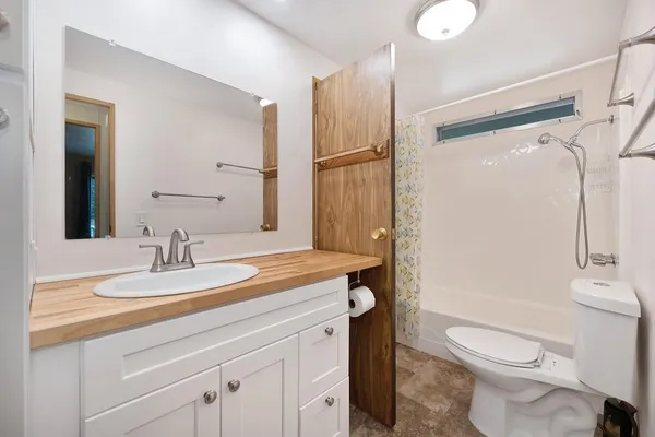 $165,000 | 10084 Grinding Rock Drive, Unit 207, Grass Valley, CA 95949