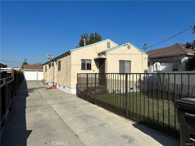 $2,600 | 1667 East 111th Street, Los Angeles, CA 90059