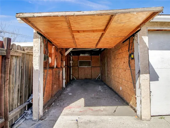 $2,550 | 1667 East 111th Street, Los Angeles, CA 90059