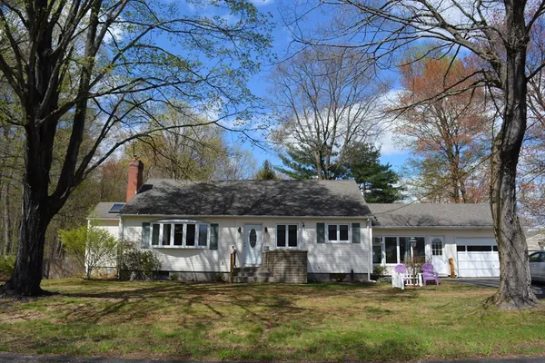$394,900 | 18 Highland Park Drive, West Springfield, MA 01089