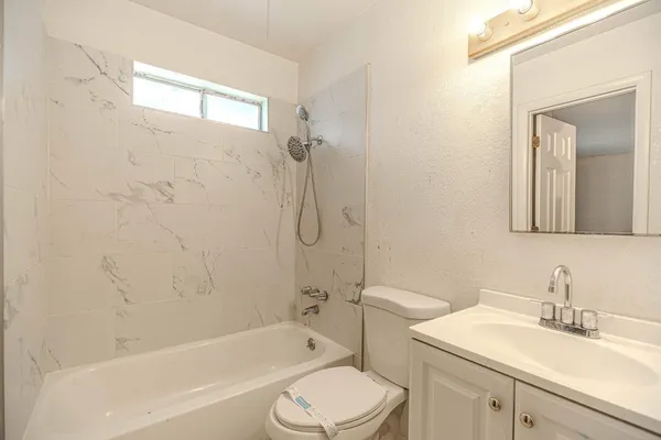 $1,500 | 14626 North 38th Street, Phoenix, AZ 85032