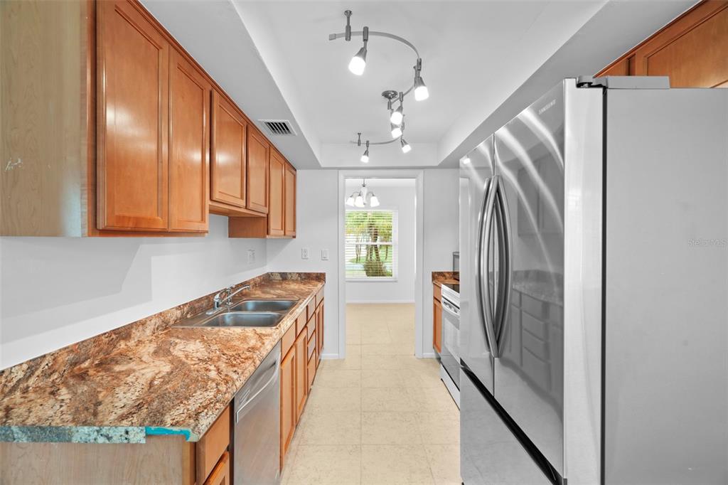 2169 Pine Ridge Drive Clearwater, FL 33763 - Photo 27 of 51