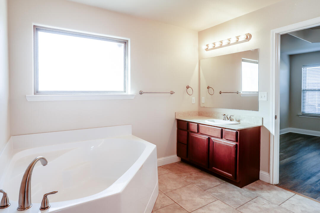 5610 113th Street Lubbock, TX 79424 - Photo 13 of 20 5610-112