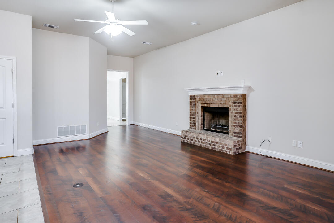 5610 113th Street Lubbock, TX 79424 - Photo 4 of 20 5610-103