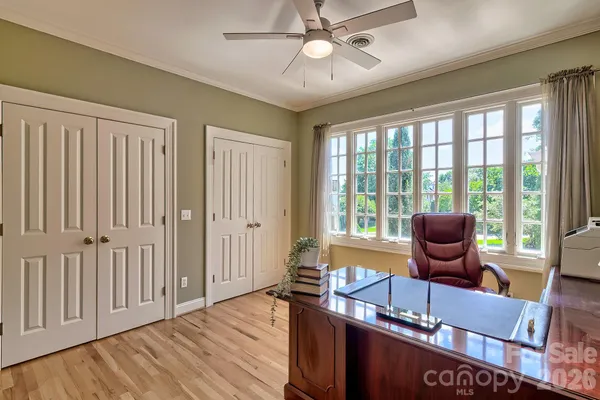 a view of front door with hallway