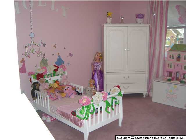 409 Beach Road Staten Island, NY 10312 - Photo 15 of 20 Additional Photo