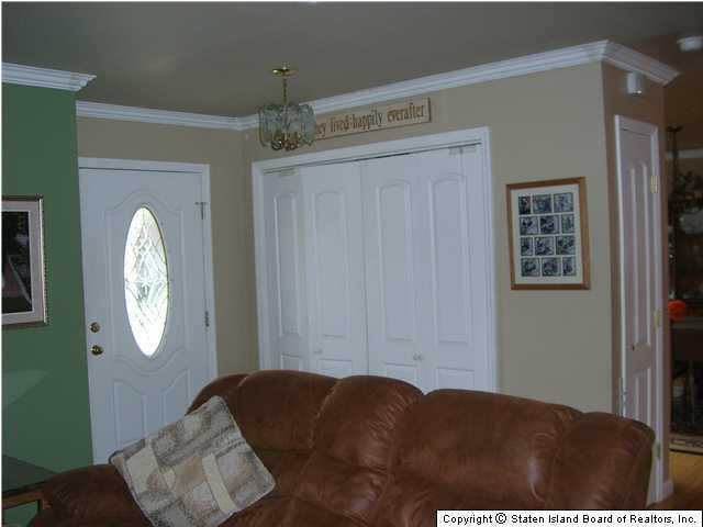 409 Beach Road Staten Island, NY 10312 - Photo 2 of 20 Additional Photo