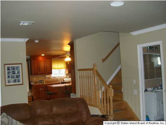 409 Beach Road Staten Island, NY 10312 - Photo 3 of 20 Additional Photo