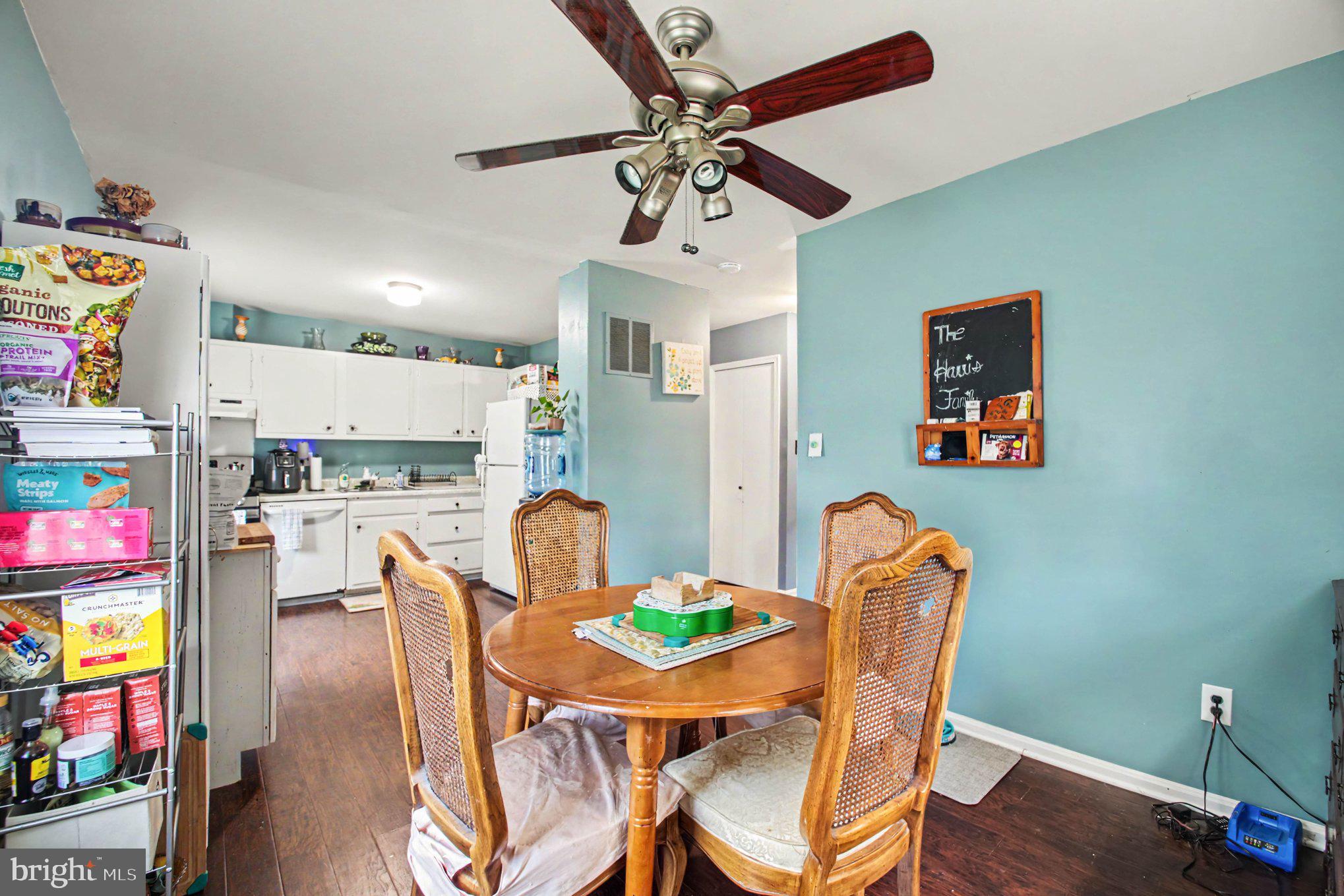 10100 Tasker Drive Manassas, VA 20109 - Photo 10 of 29 Dining area