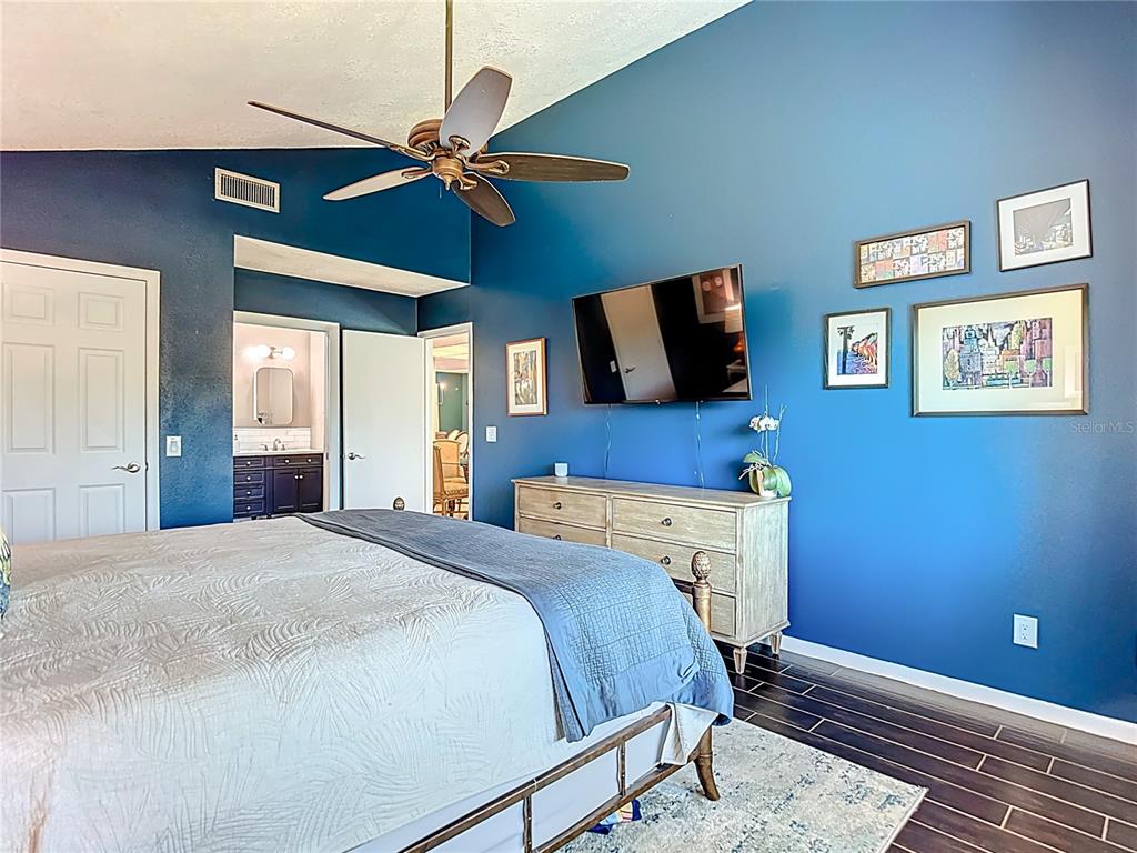 9416 Bellhaven Street Temple Terrace, FL 33637 - Photo 32 of 57