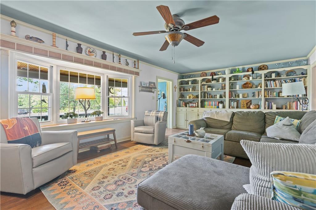 2172 Mercer Road New Brighton, PA 15066 - Photo 21 of 35 a living room with furniture and a large window