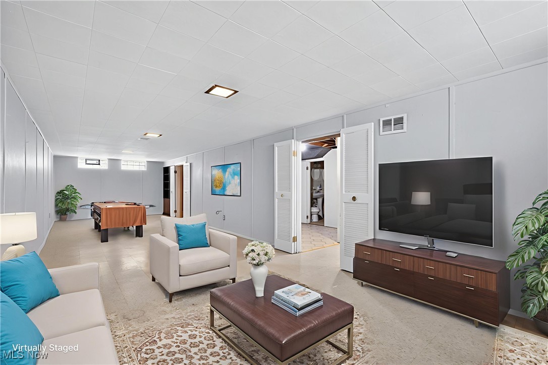 1806 Empire Road Wickliffe, OH 44092 - Photo 19 of 35 Gallery Image 19
