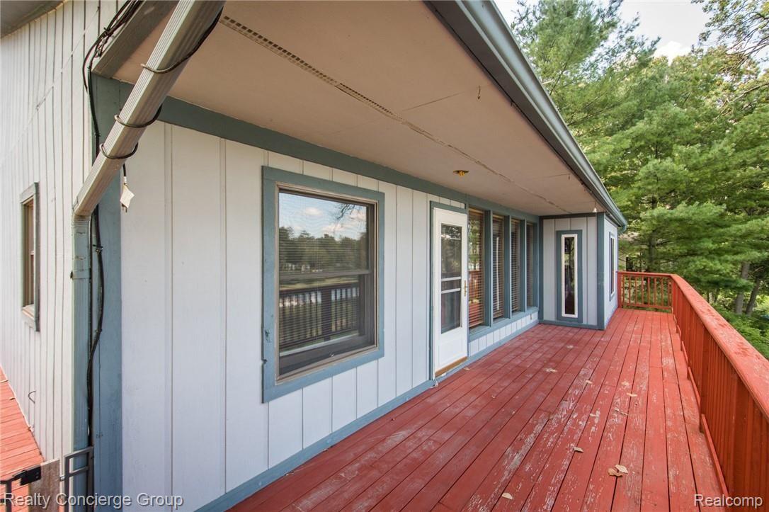 9004 River Valley Road Brighton, MI 48116 - Photo 31 of 34 River Valley-33.jpg
