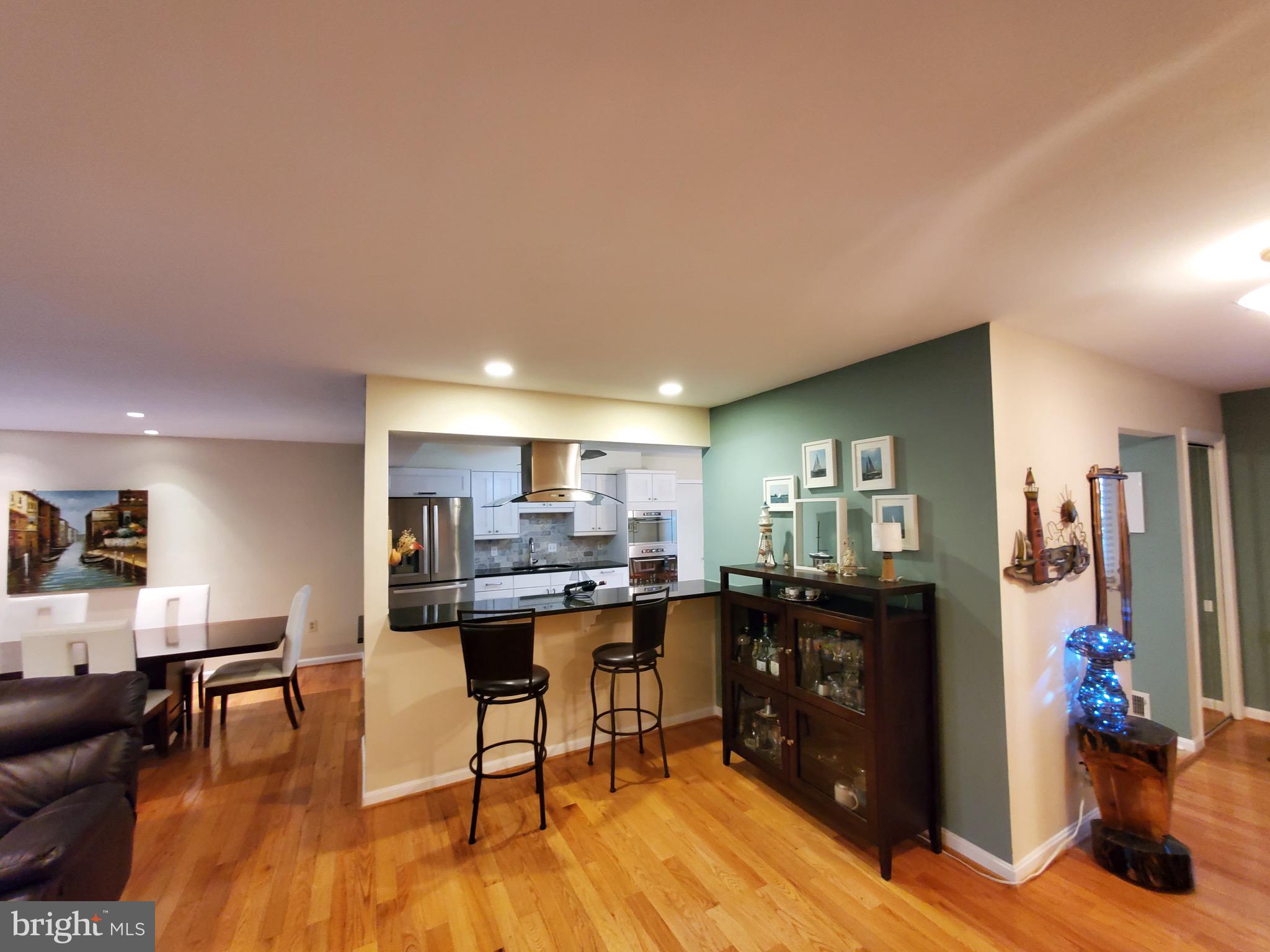 2844 Cairncross Terrace Silver Spring, MD 20906 - Photo 11 of 47 Breakfast Bar area