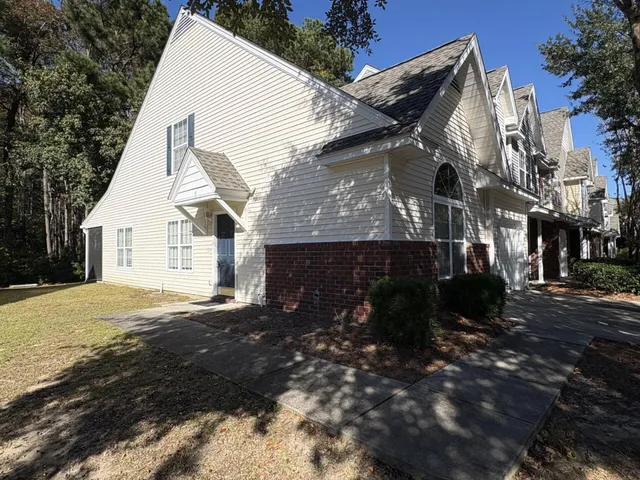 $2,350 | 212 Kelsey Boulevard, Wando, SC 29492