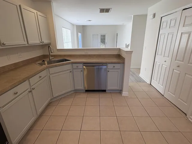 $2,350 | 212 Kelsey Boulevard, Wando, SC 29492