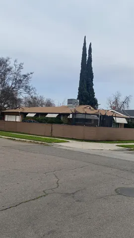 $279,500 | 4703 East Thomas Avenue, Fresno, CA 93702