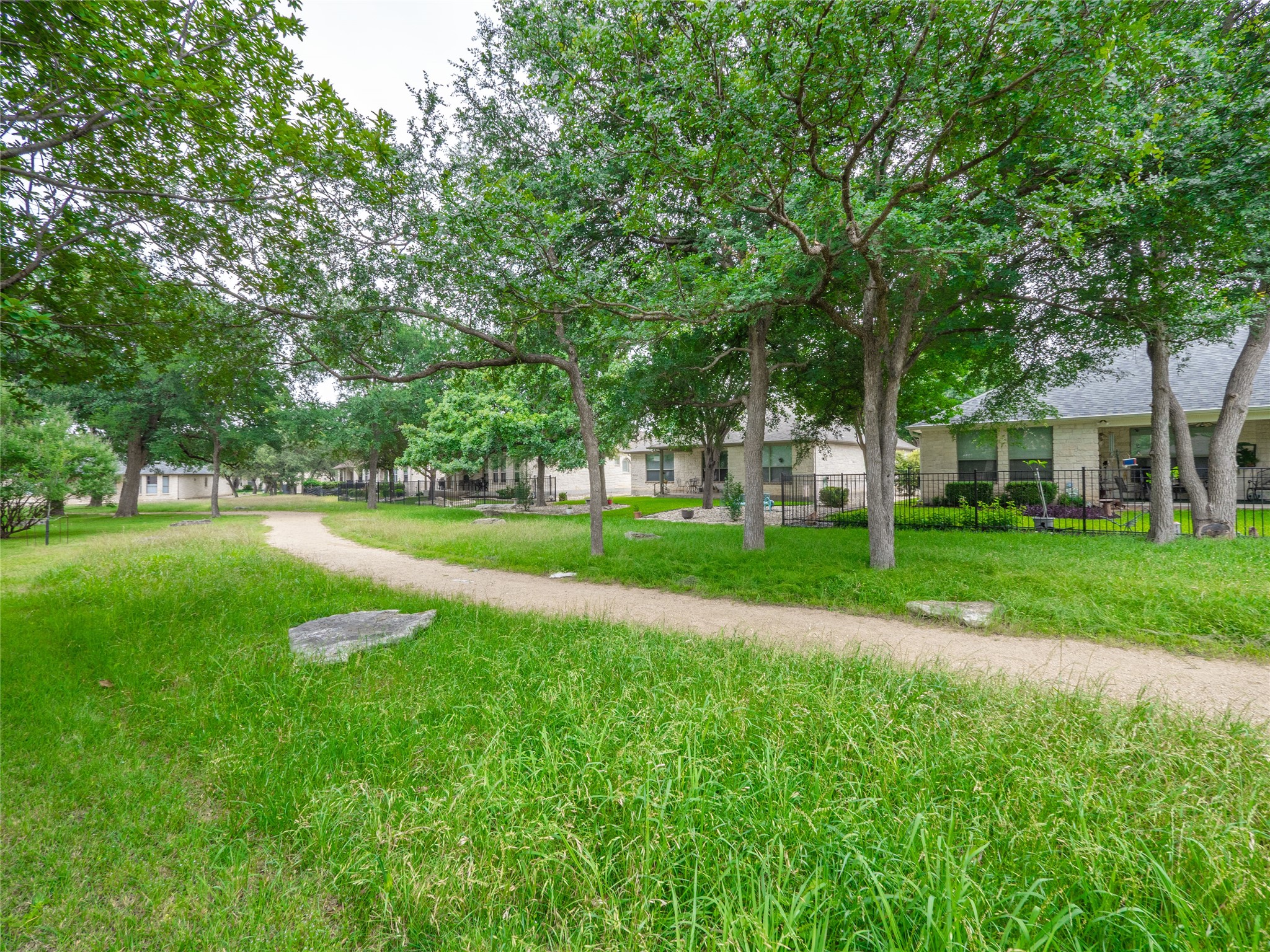 810 River Walk Trail Georgetown, TX 78633 - Photo 35 of 40