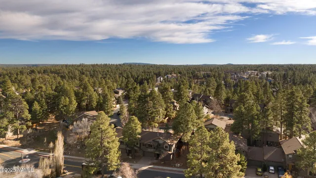 $685,000 | 425 East Woodland Drive, Flagstaff, AZ 86001