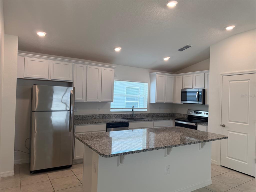 711 Scrub Oak Hammock Road Davenport, FL 33837 - Photo 6 of 25