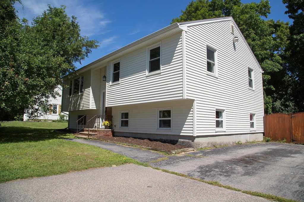 18 A Bellamy Road Dover, NH 03820 - Photo 1 of 37
