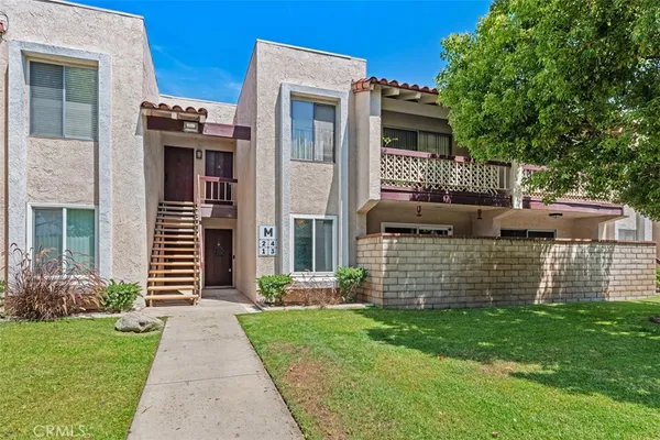 $499,999 | 700 West La Veta, Unit M3, Orange, CA 92868