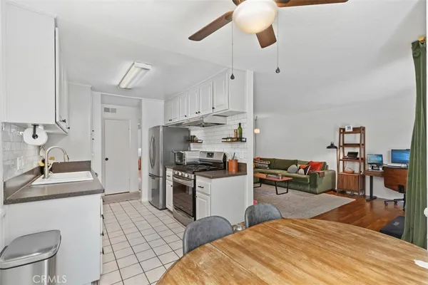 $499,999 | 700 West La Veta, Unit M3, Orange, CA 92868