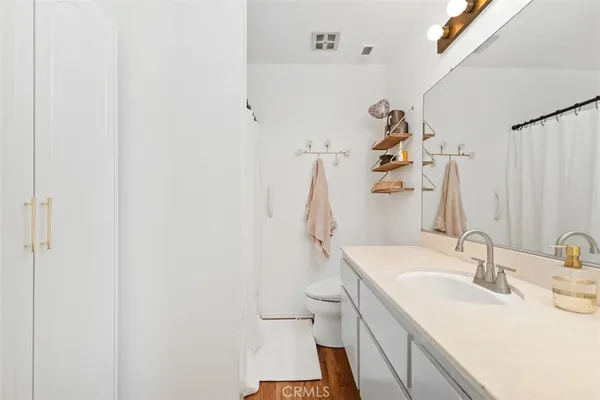 $499,999 | 700 West La Veta, Unit M3, Orange, CA 92868